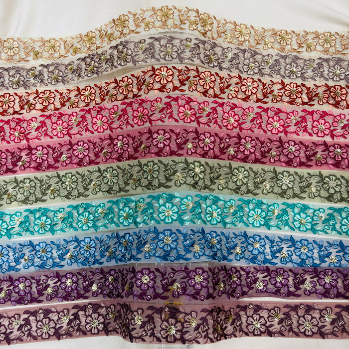 【50cm単位】 刺繍リボン シックでエレガント 同色糸で紡ぐ花柄 華やか刺繡リボン チュール 幅約5cm 230404004