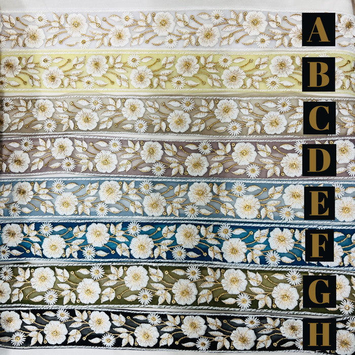 【50cm単位】 刺繍リボン ゴールドと白の共演 心をそっと包み込む 優しい 花柄刺繡リボン チュール 幅約5.6cm 230404008