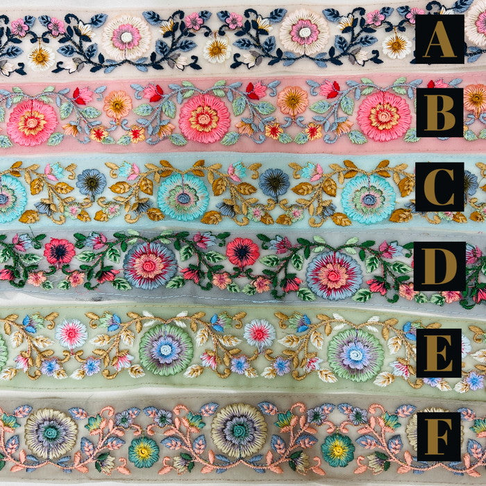 【50cm単位】 刺繍リボン ポップ! カラフル! 鮮やか! 目を惹く可愛らしさ! 刺繡リボン チュール 幅約4.7cm 230404016