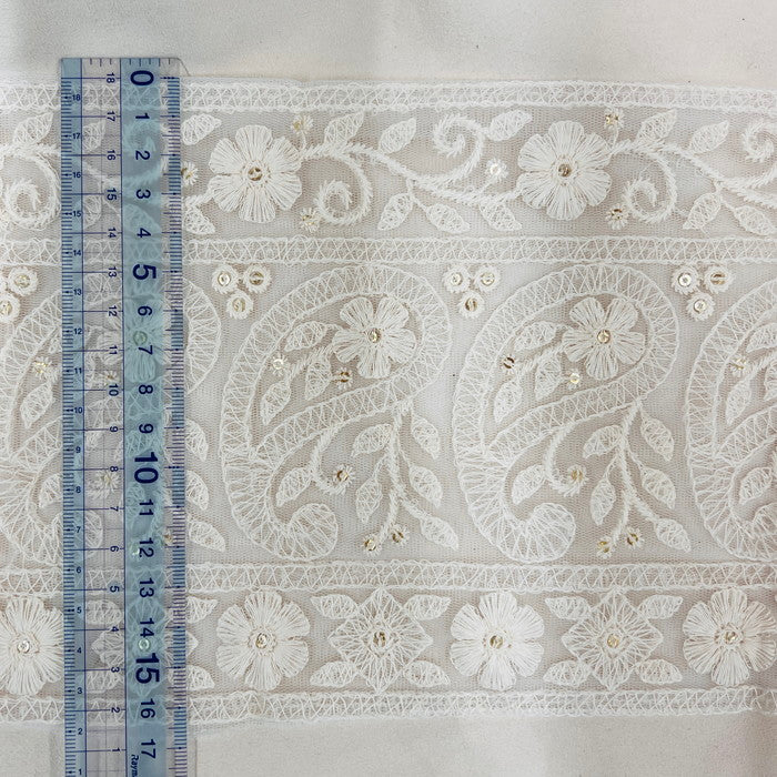 【50cm単位】 刺繍リボン 超太幅 純白の虜 ペイズリー柄がアクセント チュール 幅約16.8cm 23040626011