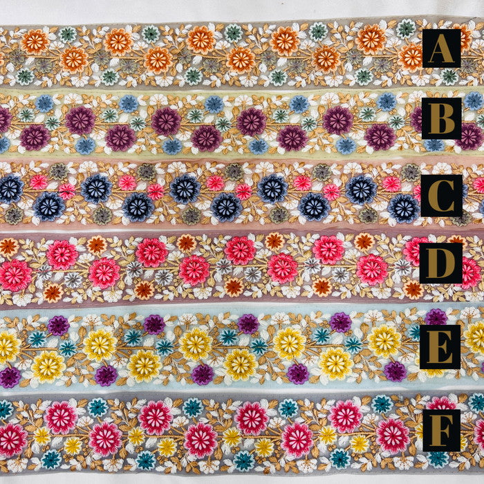 【50cm単位】 刺繍リボン ノンスパンコール 陽の光の中 咲き乱れる花たち チュール 幅約6cm 23040626017