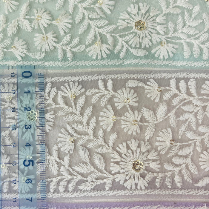 【50cm単位】 刺繍リボン 待望 太幅 スパンコールが アクセント 純白の花畑 インド刺繡リボン2 チュール 幅約7.2cm 230529012