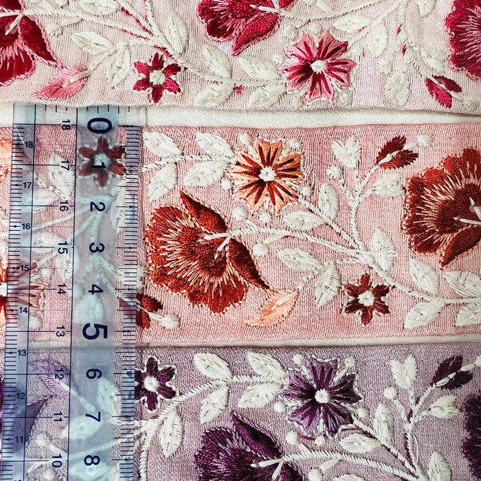【50cm単位】 刺繍リボン ナチュラルが美しい ボタニカル花柄 同系色 布地 幅約5.3cm 230610003
