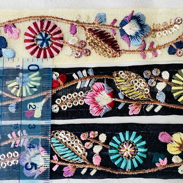 【50cm単位】 刺繍リボン 細幅 カラフル&ポップ 見ているだけで幸せ 絵本の中の可愛い花柄 オーガンジー風 幅約2.7cm 230610006