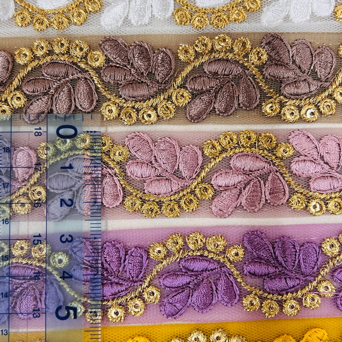 【50cm単位】 刺繍リボン フワフワほわほわ 空に浮かぶ雲のよう 柔らかデザイン 刺繍リボン チュール 幅約2.5cm 230815005