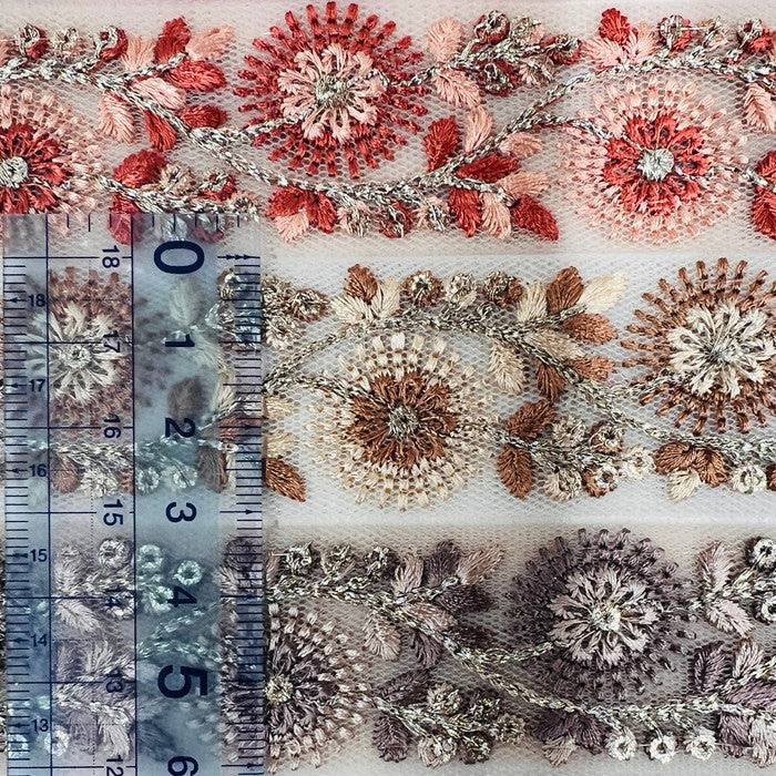 【50cm単位】 刺繍リボン 細幅 輝く星と共に 夜空に咲く 花火の様な花 チュール 幅約3cm 230929005