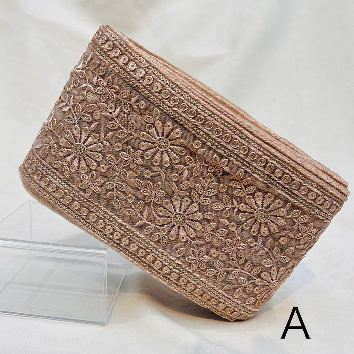 【50cm単位】 刺繍リボン 超太幅 スパンコールと 花刺繍の共演 チュール 幅約13.4cm 231204003