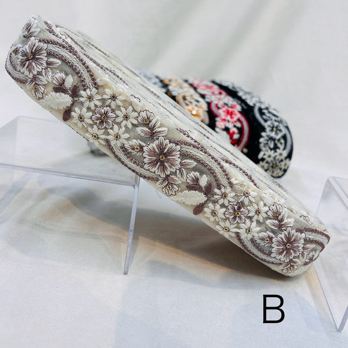 【50cm単位】 刺繍リボン チュール素材 花を背負いたい 手鞠のような花 チュール 幅3.74cm 231204004