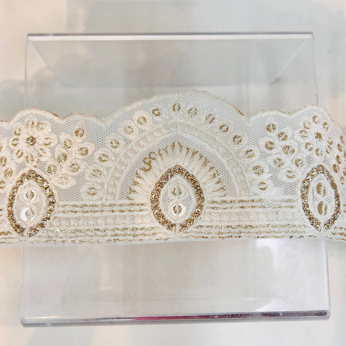 【50cm単位】 刺繍リボン ホワイトリボン 雪の国の 結晶の アーケード チュール 幅約5cm 240116011