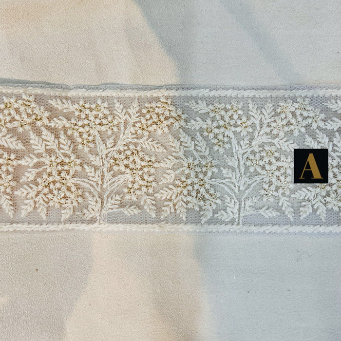 【50cm単位】 刺繍リボン ホワイトリボン 木漏れ日に 光る ユキヤナギの花 チュール 幅約6.2cm 240116015