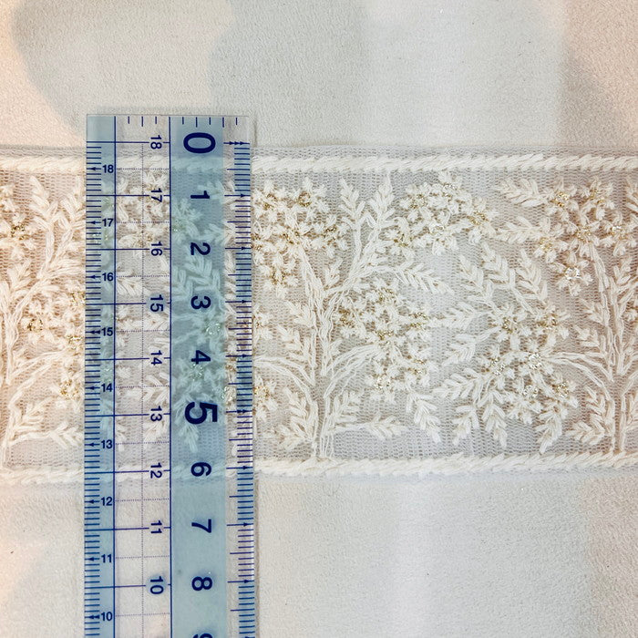 【50cm単位】 刺繍リボン ホワイトリボン 木漏れ日に 光る ユキヤナギの花 チュール 幅約6.2cm 240116015