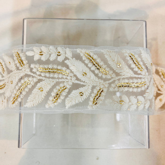 【50cm単位】 刺繍リボン ホワイトリボン 春の訪れを待つ ホワイトリーフ チュール 幅約5.1cm 240116016