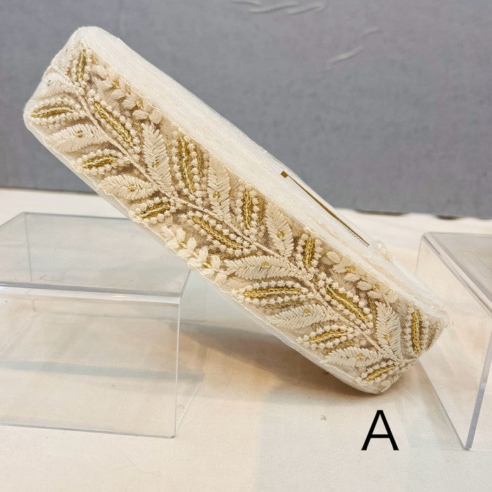 【50cm単位】 刺繍リボン ホワイトリボン 春の訪れを待つ ホワイトリーフ チュール 幅約5.1cm 240116016