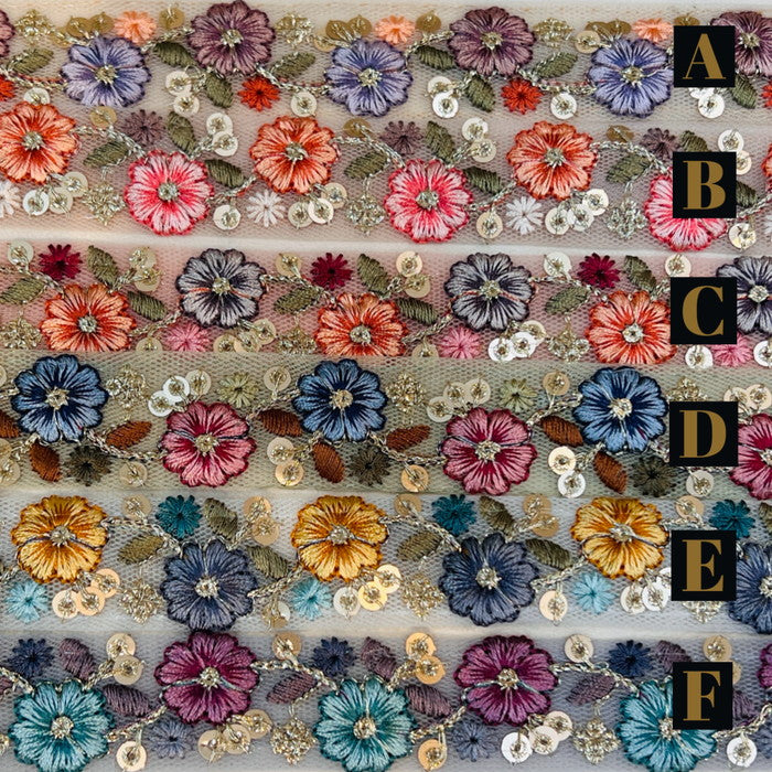 【50cm単位】 刺繍リボン 細幅で カラフル 金のチェーンに咲く お花の宝石 チュール 幅約2.4cm 240201001