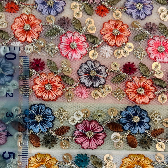 【50cm単位】 刺繍リボン 細幅で カラフル 金のチェーンに咲く お花の宝石 チュール 幅約2.4cm 240201001
