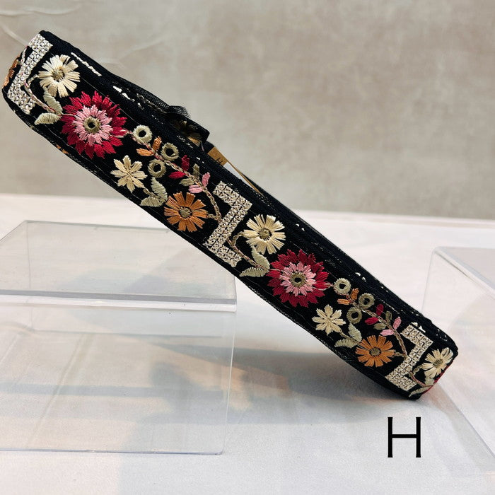 【50cm単位】 刺繍リボン 大空に 憧れて 太陽のように キラキラ輝く花々 チュール 幅約2.6cm 240201002
