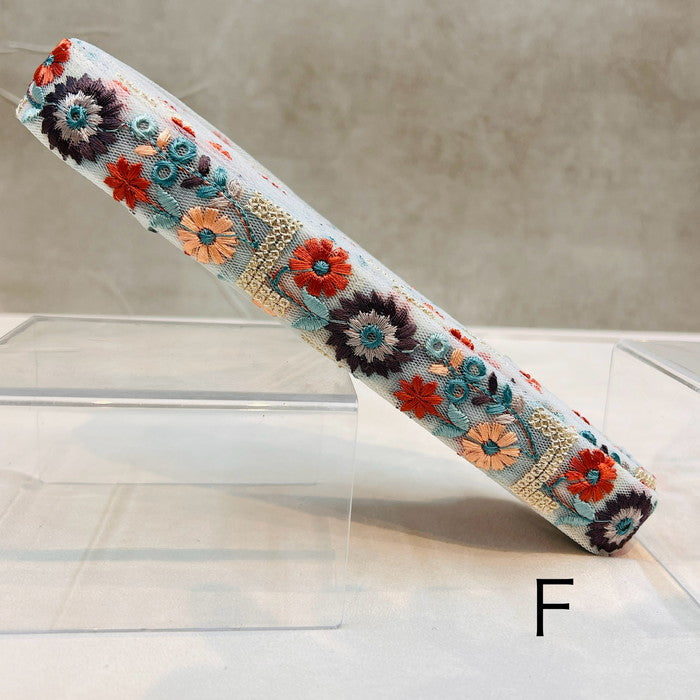【50cm単位】 刺繍リボン 大空に 憧れて 太陽のように キラキラ輝く花々 チュール 幅約2.6cm 240201002