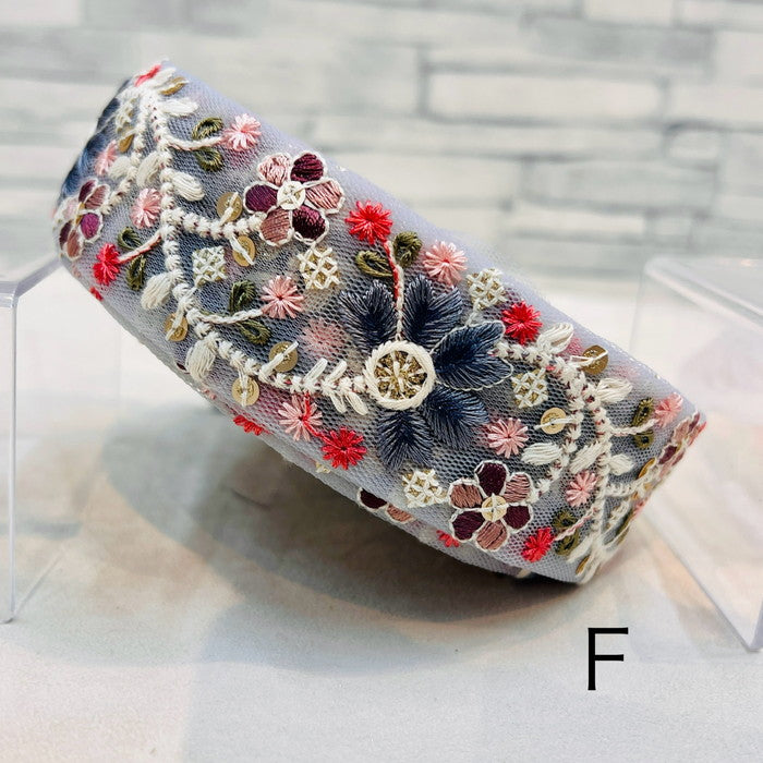 【50cm単位】 刺繍リボン 心が躍る 可愛さ 乙女の春 恋の花が 咲く チュール 幅約4cm 240201004