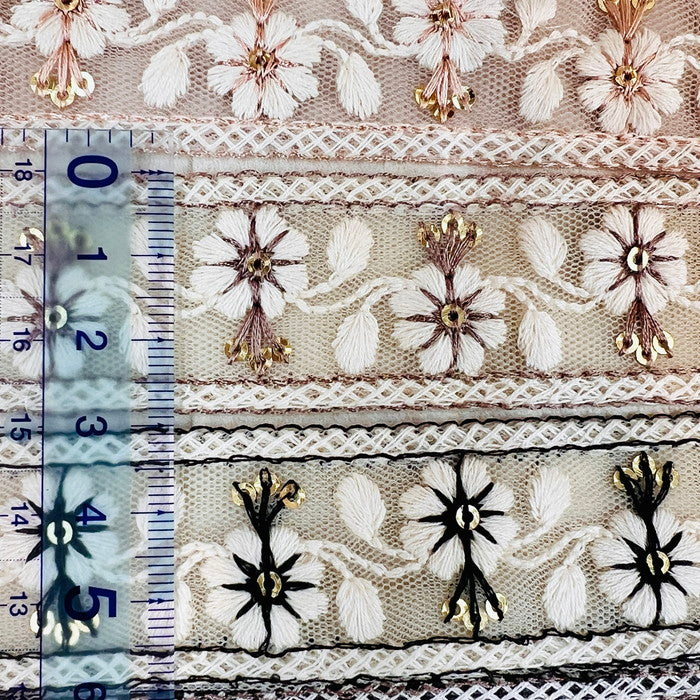 【50cm単位】 刺繍リボン 細幅 柔らかな調べ 白い花の ネックレス チュール 幅約2.8cm 240216001