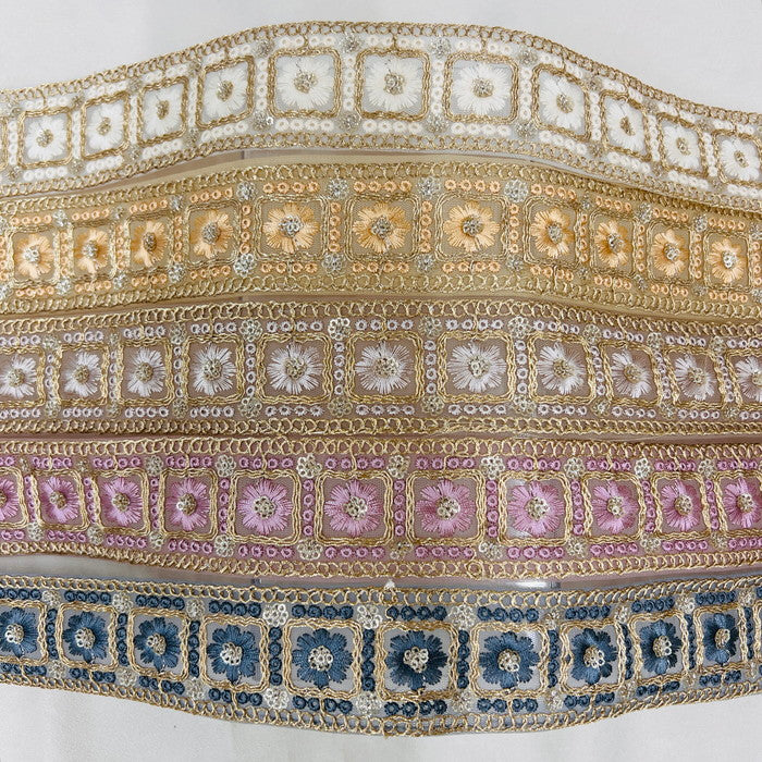 【50cm単位】 刺繍リボン 豪華絢爛 金糸と白糸で 紡ぐ 王宮の 花の 紋様 チュール・布地 幅約4.4cm 240220003