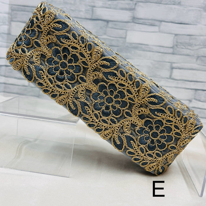 【50cm単位】 刺繍リボン 太幅 ノンスパンコール 金の糸で 華やぐ 私はここで 咲く 美しい 大輪の花 チュール 幅約7.6cm 240408003