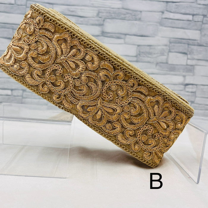 【50cm単位】 刺繍リボン 太幅 ノンスパンコール 金の糸で 華やぐ 流れるような デザインの花模様 チュール 幅約8.2cm 240408004