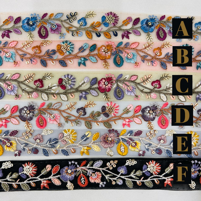 【50cm単位】 刺繍リボン 細幅 カラフル糸で 紡ぐ 野山に 咲き揃う アザミの花々 チュール 幅約3.1cm 240415001