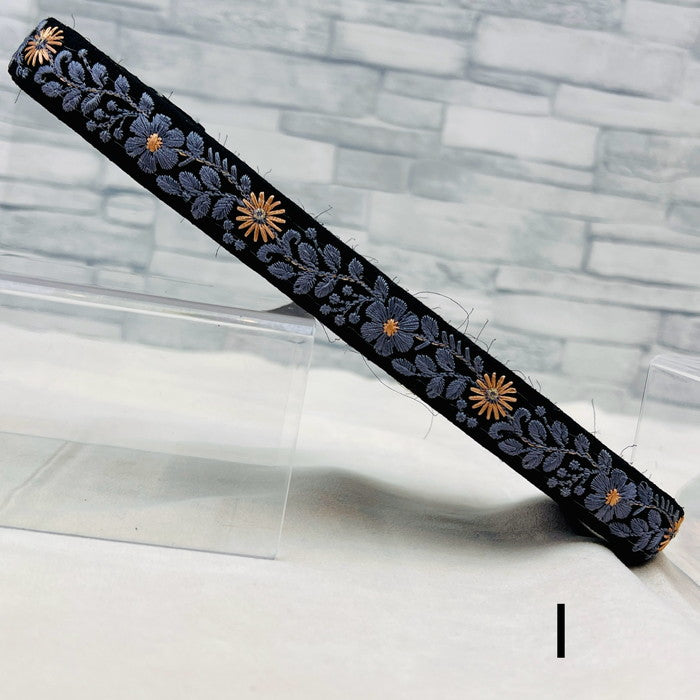 【50cm単位】 刺繍リボン 超細幅 &布地 自然の贈り物 小花の ネックレス 布地 幅1.9cm 240415003