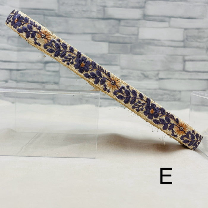 【50cm単位】 刺繍リボン 超細幅 &布地 自然の贈り物 小花の ネックレス 布地 幅1.9cm 240415003