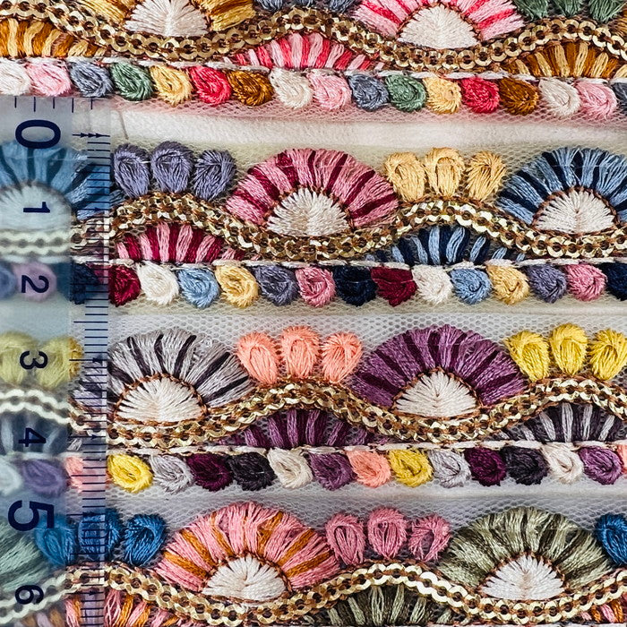 【50cm単位】 刺繍リボン 細幅 ポップ&カラフル 心が躍る 可愛さ 向日葵の道 チュール 幅約2.4cm 240415005