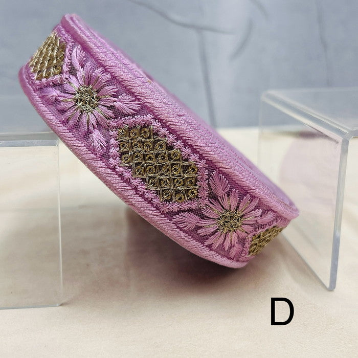 【50cm単位】 刺繍リボン 細幅 美しい 同系色 デイジーと 宝石の フラワーボックス チュール 幅約2.8cm 240430003