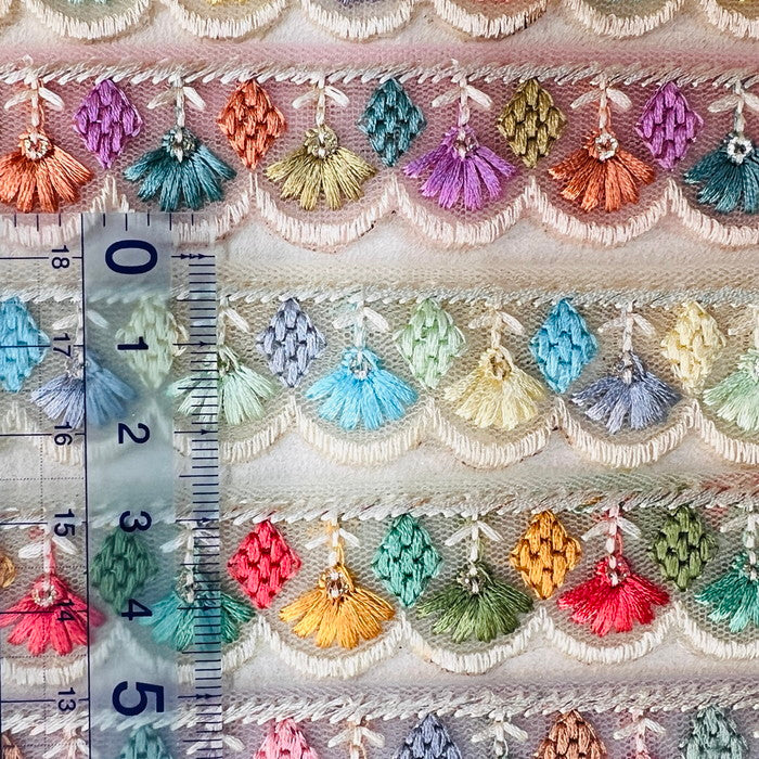 【50cm単位】 刺繍リボン 細幅 可愛さにトキメク お花とダイヤの シャンデリア チュール 幅約2.4cm 240511008