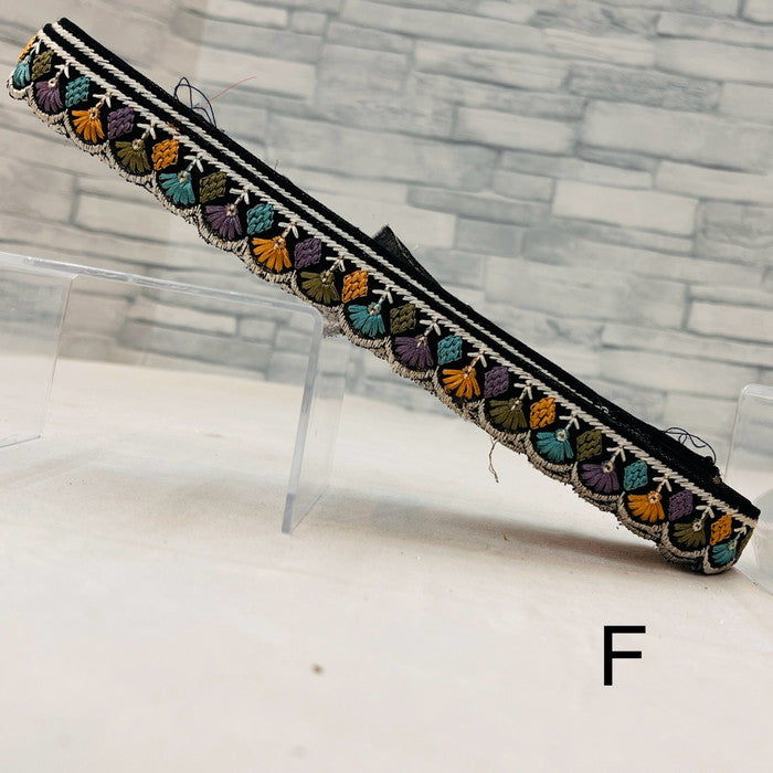【50cm単位】 刺繍リボン 細幅 可愛さにトキメク お花とダイヤの シャンデリア チュール 幅約2.4cm 240511008