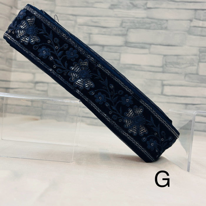 【50cm単位】 刺繍リボン キラキラ煌めく まるで朝露に 濡れて 輝く花のようチュール 幅約4.4cm 240520011