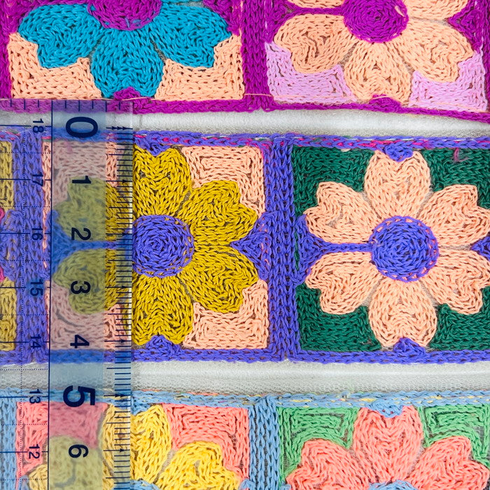 刺繍リボン-【50cm単位】 刺繍リボン 昭和レトロ どこか 懐かしい ほんわか花柄 チュール 幅約4.9cm 240527002-心が躍る刺繍リボン屋 by船場マップ