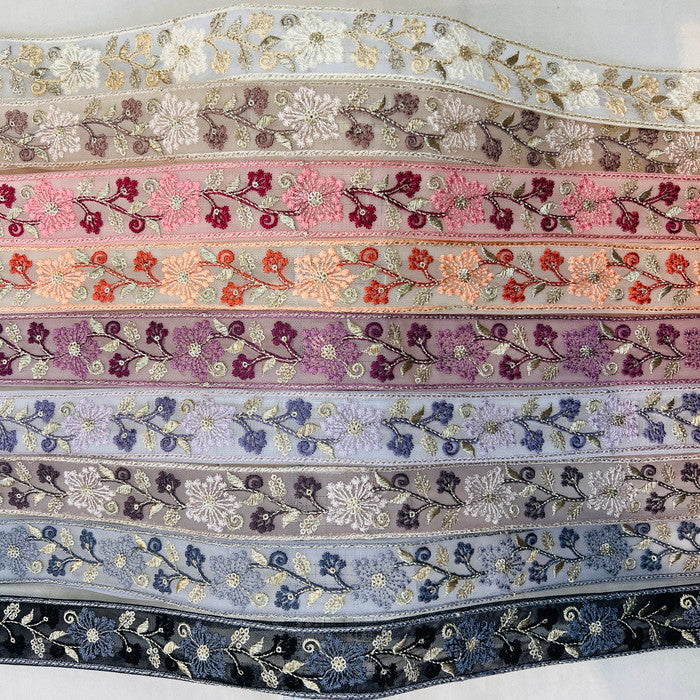 【50cm単位】 刺繍リボン 同系色で 美しい 季節外れに咲く 雪の結晶の様な花 チュール 幅約3.9cm 240528001