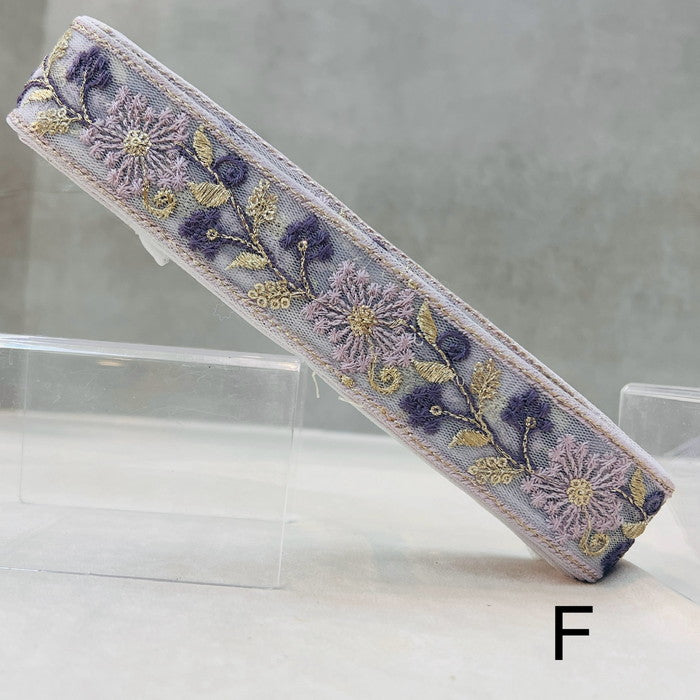 【50cm単位】 刺繍リボン 同系色で 美しい 季節外れに咲く 雪の結晶の様な花 チュール 幅約3.9cm 240528001
