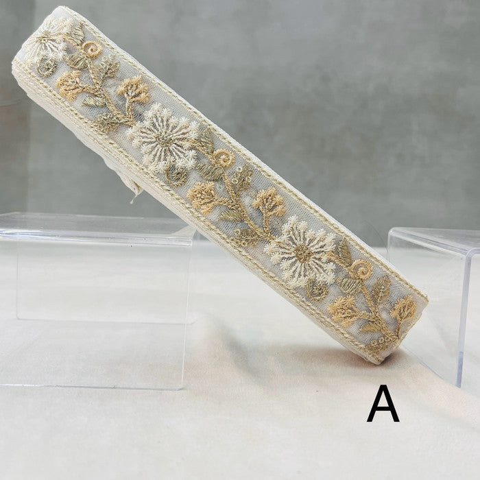 【50cm単位】 刺繍リボン 同系色で 美しい 季節外れに咲く 雪の結晶の様な花 チュール 幅約3.9cm 240528001