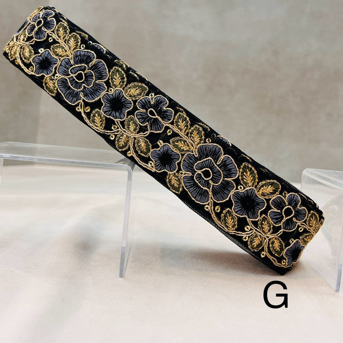 【50cm単位】 刺繍リボン 金の糸がキラリ ビビットなカラーに ドキッ 華麗なる薔薇 チュール 幅約4.2cm 240808003
