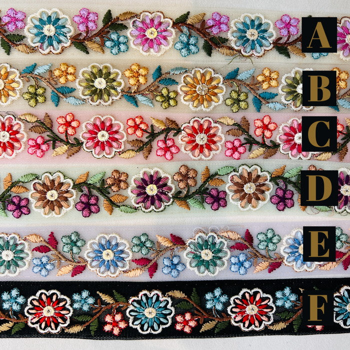 【50cm単位】 刺繍リボン 細幅 ドロップスカラー 蔦に寄り添う 秋色の花たち チュール 幅約2.7cm 240904005