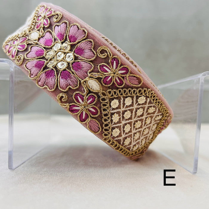 【50cm単位】 刺繍リボン 華やぐデザイン 心奪われる 石楠花 小花のダンス チュール 幅約4.5cm 240912003