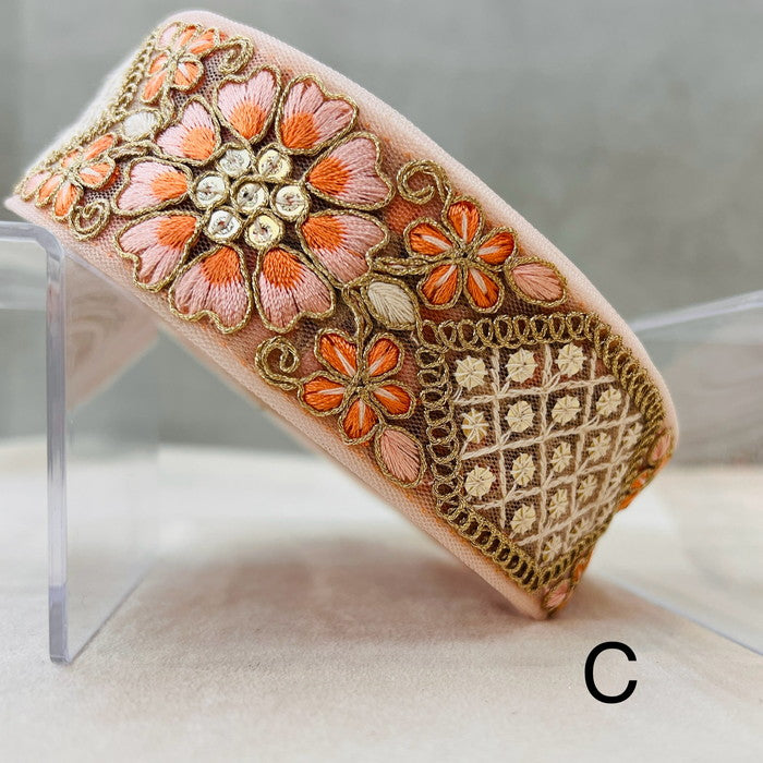 【50cm単位】 刺繍リボン 華やぐデザイン 心奪われる 石楠花 小花のダンス チュール 幅約4.5cm 240912003