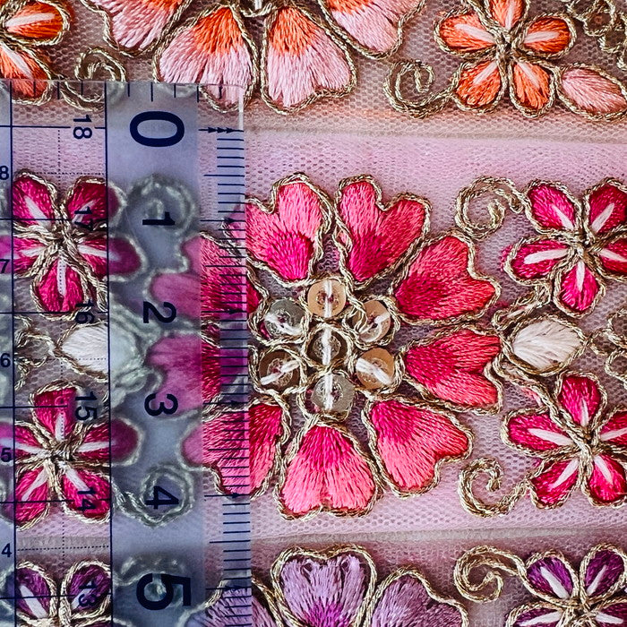 【50cm単位】 刺繍リボン 華やぐデザイン 心奪われる 石楠花 小花のダンス チュール 幅約4.5cm 240912003