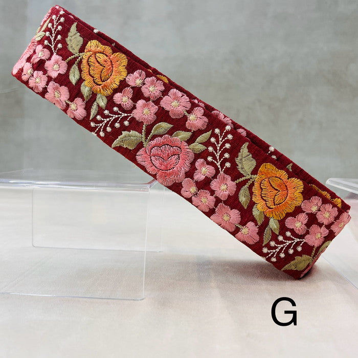 【50cm単位】 刺繍リボン 淡い恋の 物語 美しさに 一目惚れ 咲き誇る薔薇 布地 幅約5.1cm 240913002