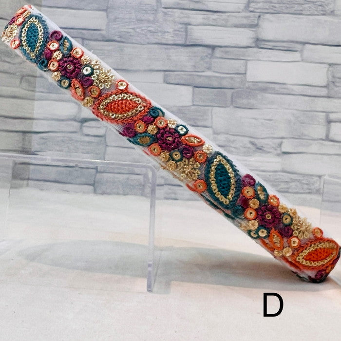 刺繍リボン-【50cm単位】 刺繍リボン 細幅 キラキラ美しい 宝石箱の中の 輝く色石達 刺繍リボン チュール 幅約2.6cm 241219001-心が躍る刺繍リボン屋 by船場マップ