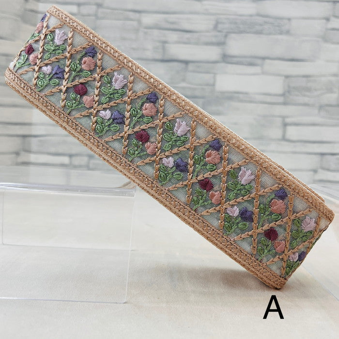 【50cm単位】 刺繍リボン チュールの 優しさ 可憐なチューリップと 小花の コラボ チュール 幅約5.5cm 241219004