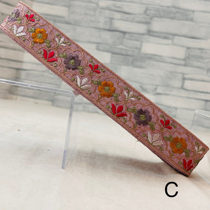 【50cm単位】 刺繍リボン 細幅 花々の共演 カラフル クレマチス 噴水の様な花 布地 幅約3.2cm 241219007