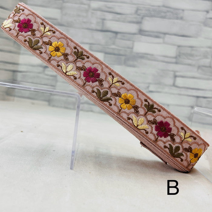 【50cm単位】 刺繍リボン 細幅 花々の共演 カラフル クレマチス 噴水の様な花 布地 幅約3.2cm 241219007