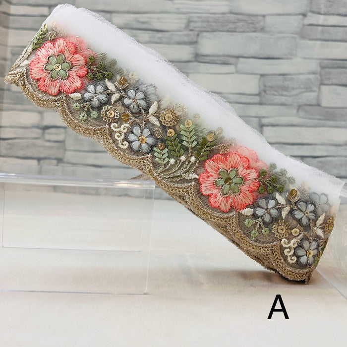 【50cm単位】 刺繍リボン スパンコール輝く ガーランド型が 華やか 花のチョーカー チュール 幅約4.7cm 241209002