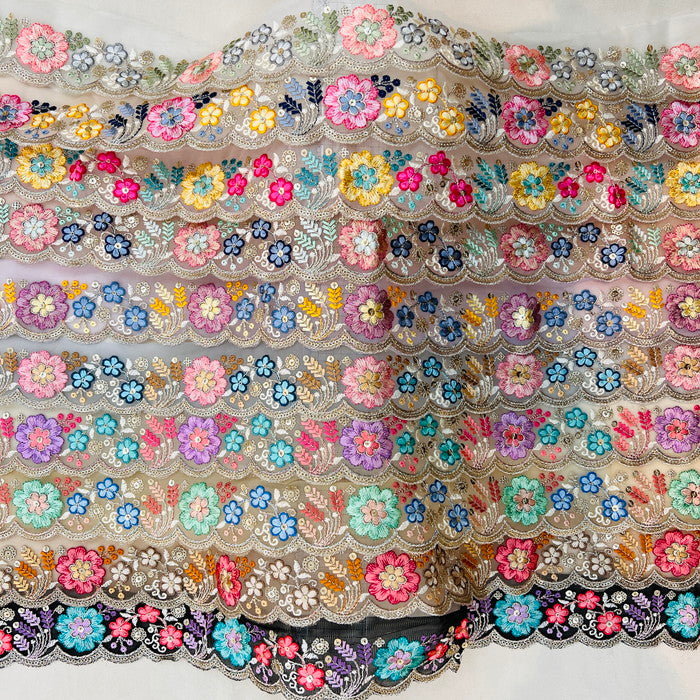 【50cm単位】 刺繍リボン スパンコール輝く ガーランド型が 華やか 花のチョーカー チュール 幅約4.7cm 241209002